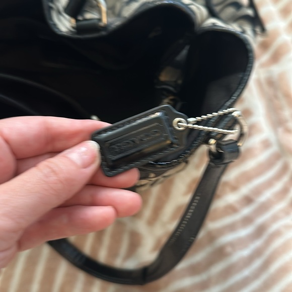 Authentic coach bag - Picture 3 of 7